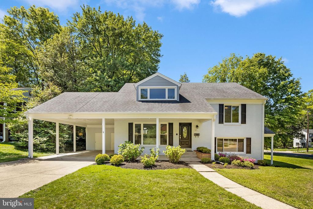 6211 COLMAC DR, Falls Church, VA 22044