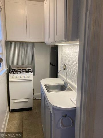 2082 Marshall Avenue, Saint Paul, MN 55104