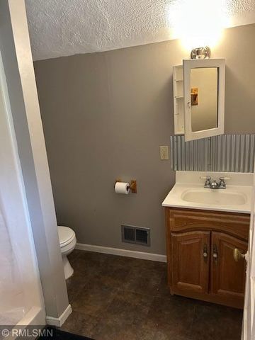 2082 Marshall Avenue, Saint Paul, MN 55104