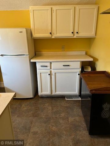 2082 Marshall Avenue, Saint Paul, MN 55104