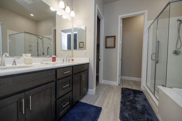 2911 Zinnia Way, Lodi, CA 95242