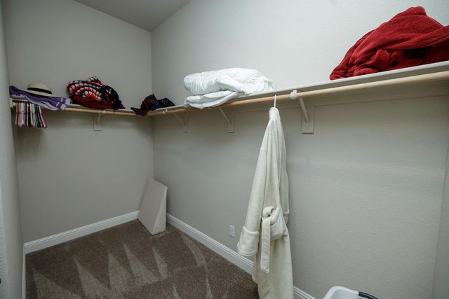 2911 Zinnia Way, Lodi, CA 95242