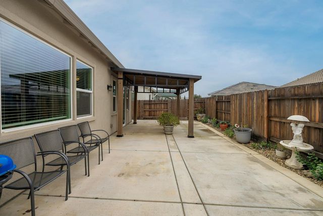 2911 Zinnia Way, Lodi, CA 95242