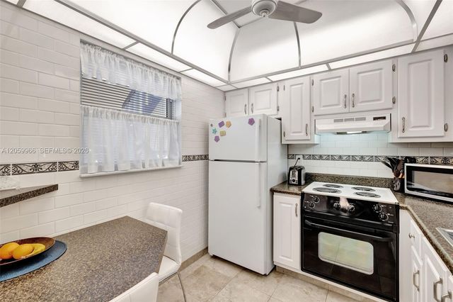 3431 NW 50th Ave 113, Lauderdale Lakes, FL 33319