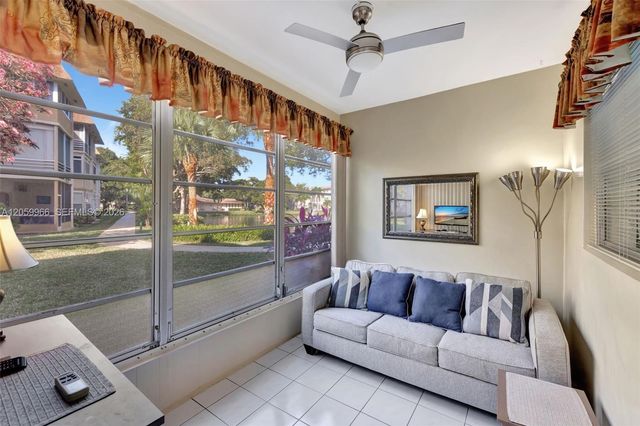 3431 NW 50th Ave 113, Lauderdale Lakes, FL 33319