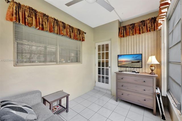 3431 NW 50th Ave 113, Lauderdale Lakes, FL 33319