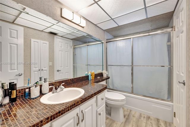3431 NW 50th Ave 113, Lauderdale Lakes, FL 33319