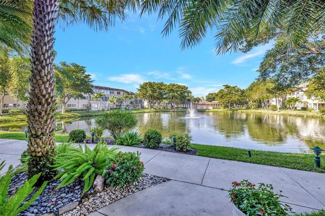 3431 NW 50th Ave 113, Lauderdale Lakes, FL 33319