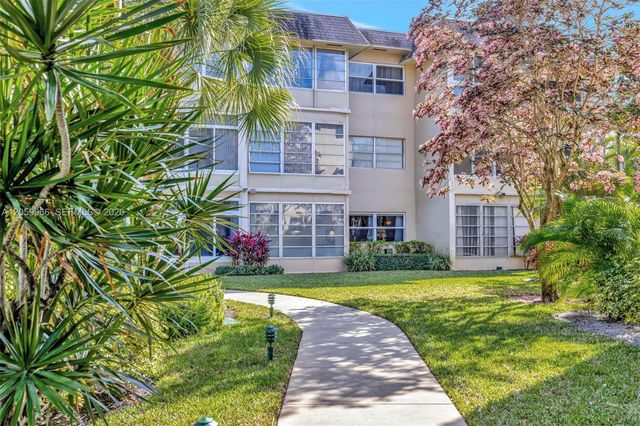 3431 NW 50th Ave 113, Lauderdale Lakes, FL 33319