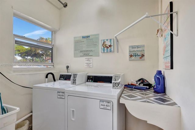 3431 NW 50th Ave 113, Lauderdale Lakes, FL 33319