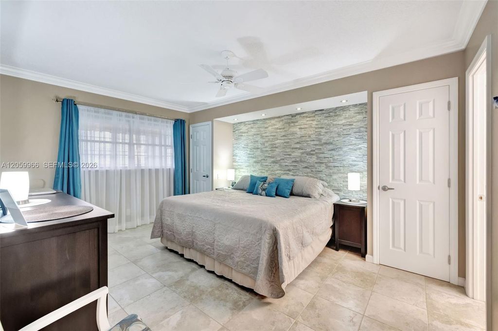 3431 NW 50th Ave 113, Lauderdale Lakes, FL 33319