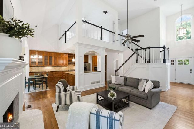 130 Providence Oaks Circle, Alpharetta, GA 30009