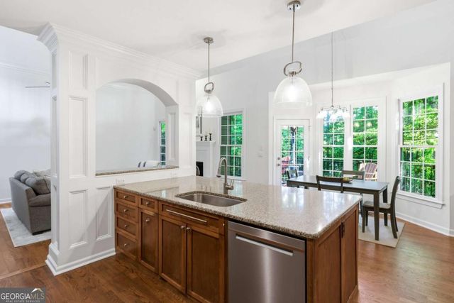 130 Providence Oaks Circle, Alpharetta, GA 30009