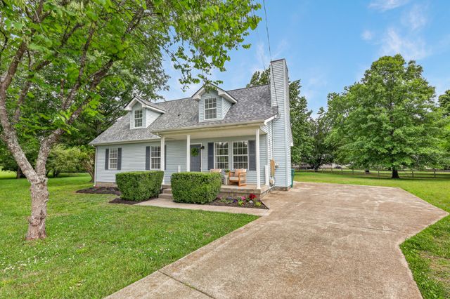 165 Sweetgum Dr, La Vergne, TN 37086