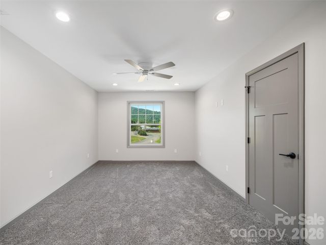 100 Red Twig Lane 103, Burnsville, NC 28714