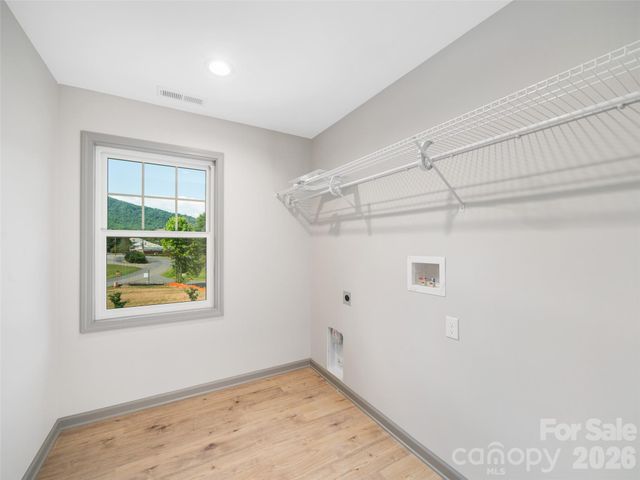 100 Red Twig Lane 103, Burnsville, NC 28714