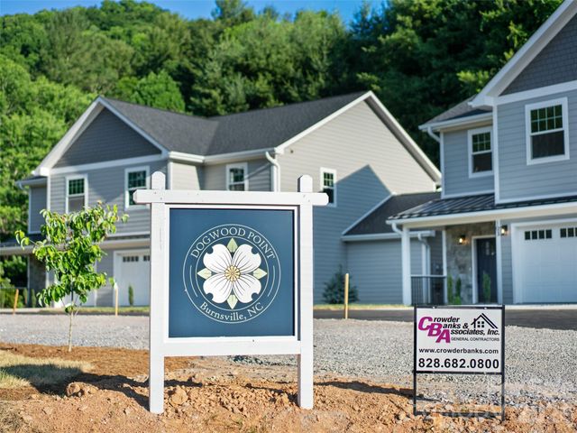 100 Red Twig Lane 103, Burnsville, NC 28714