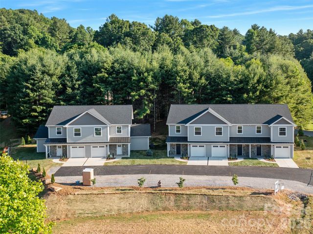 100 Red Twig Lane 103, Burnsville, NC 28714