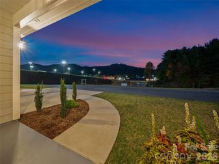 100 Red Twig Lane 103, Burnsville, NC 28714