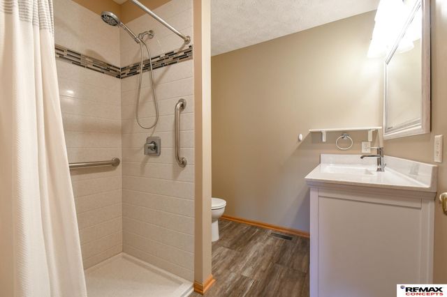 1636 Blackhawk Drive, Lincoln, NE 68521