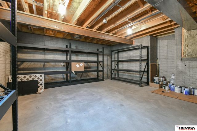 1636 Blackhawk Drive, Lincoln, NE 68521