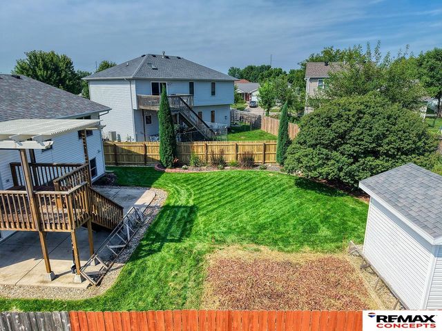 1636 Blackhawk Drive, Lincoln, NE 68521