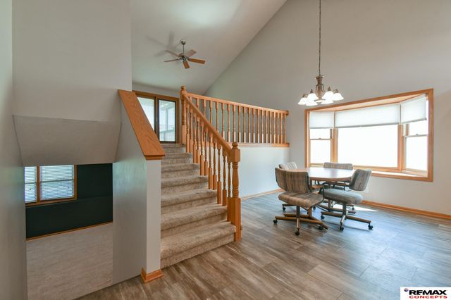 1636 Blackhawk Drive, Lincoln, NE 68521