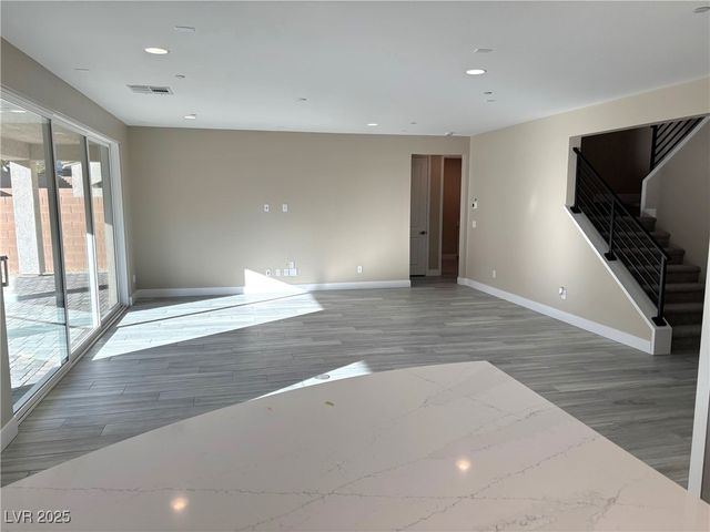 8775 Spencer Garrett Street, Las Vegas, NV 89113