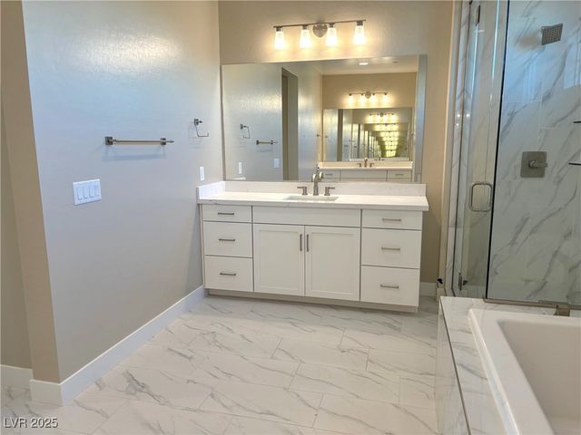 8775 Spencer Garrett Street, Las Vegas, NV 89113