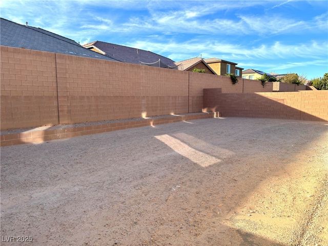 8775 Spencer Garrett Street, Las Vegas, NV 89113