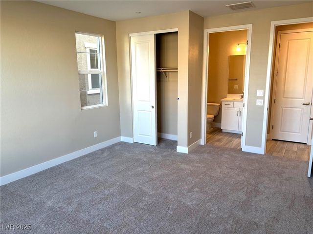 8775 Spencer Garrett Street, Las Vegas, NV 89113