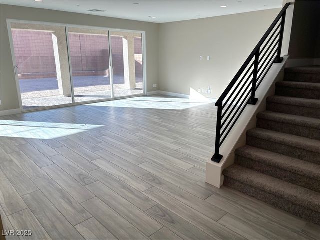 8775 Spencer Garrett Street, Las Vegas, NV 89113