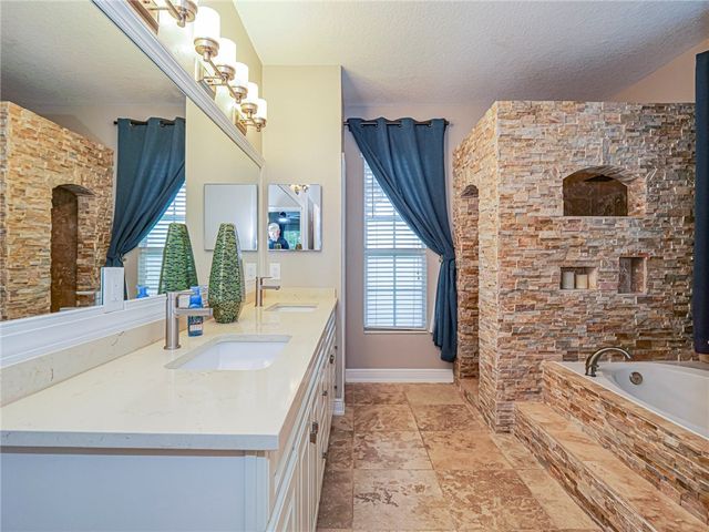 1269 Scarlet Oak Circle, Vero Beach, FL 32966