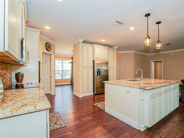 1269 Scarlet Oak Circle, Vero Beach, FL 32966