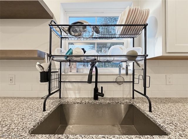 524 Auld Farm Circle, Akron, OH 44320