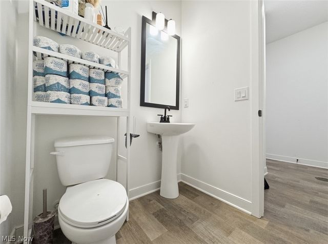 524 Auld Farm Circle, Akron, OH 44320