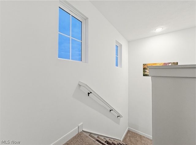 524 Auld Farm Circle, Akron, OH 44320