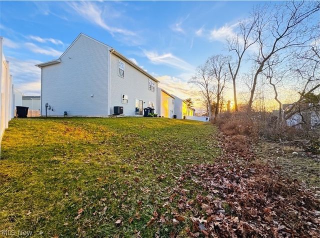 524 Auld Farm Circle, Akron, OH 44320