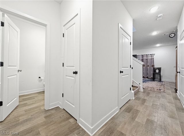 524 Auld Farm Circle, Akron, OH 44320