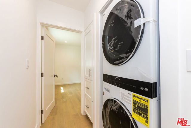 2815 S Mansfield Avenue, Los Angeles, CA 90016