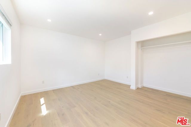 2815 S Mansfield Avenue, Los Angeles, CA 90016