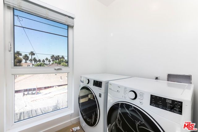 2815 S Mansfield Avenue, Los Angeles, CA 90016