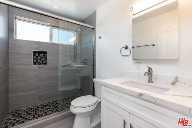 2815 S Mansfield Avenue, Los Angeles, CA 90016