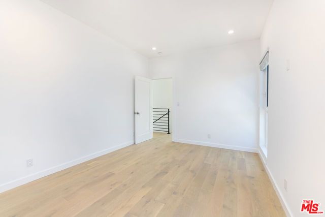 2815 S Mansfield Avenue, Los Angeles, CA 90016