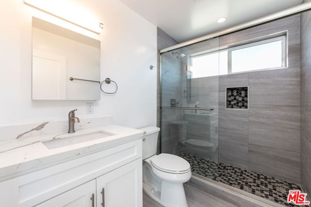 2815 S Mansfield Avenue, Los Angeles, CA 90016