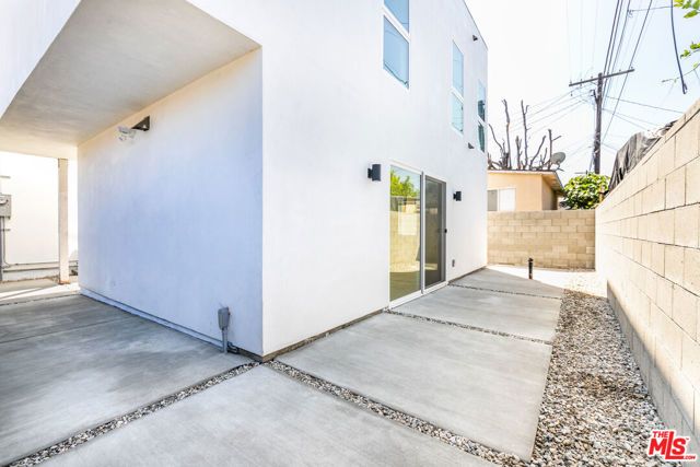 2815 S Mansfield Avenue, Los Angeles, CA 90016