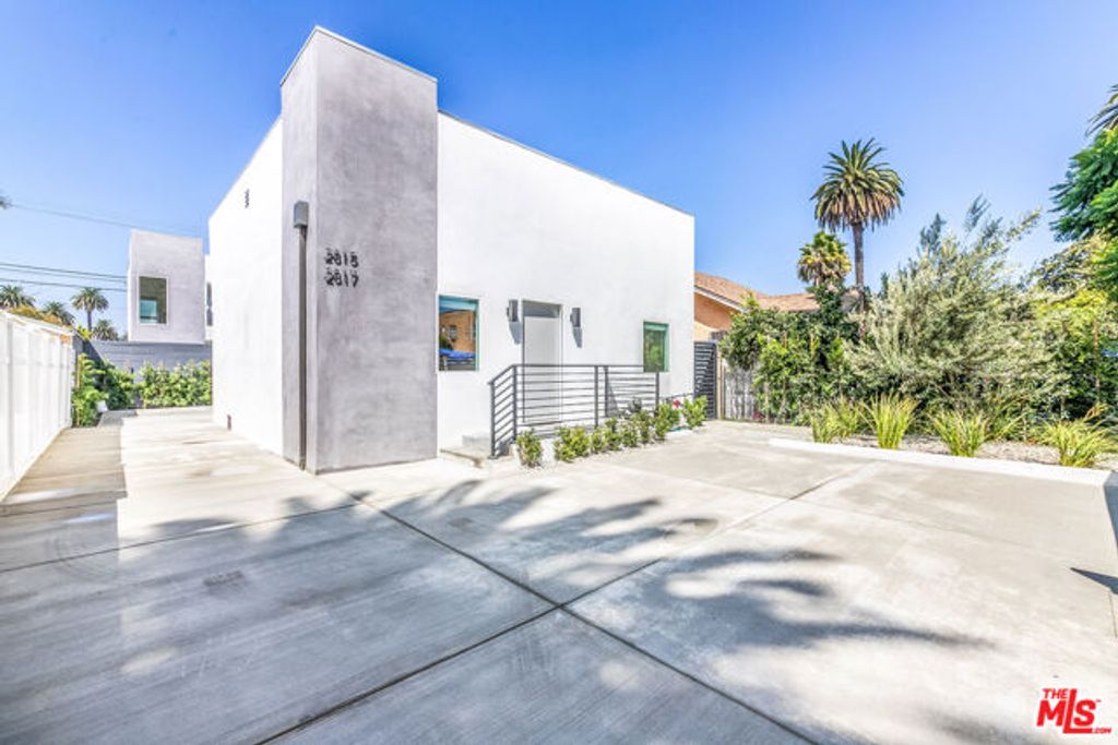 2815 S Mansfield Avenue, Los Angeles, CA 90016
