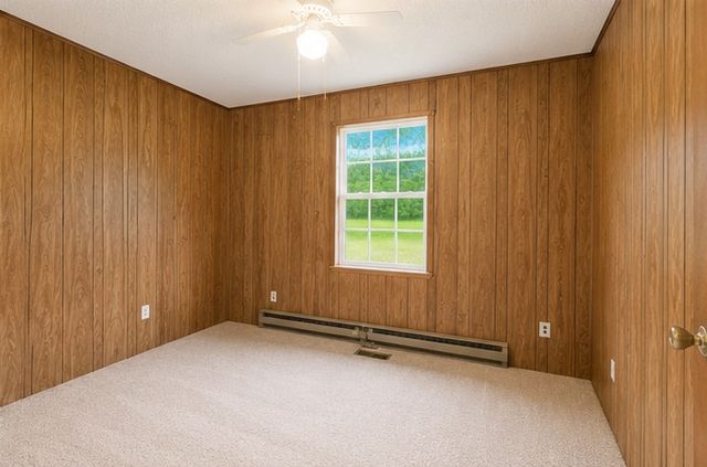193 W Lee Dr, Palmer, TN 37365