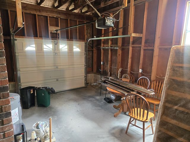 193 W Lee Dr, Palmer, TN 37365