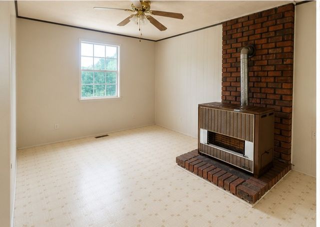 193 W Lee Dr, Palmer, TN 37365